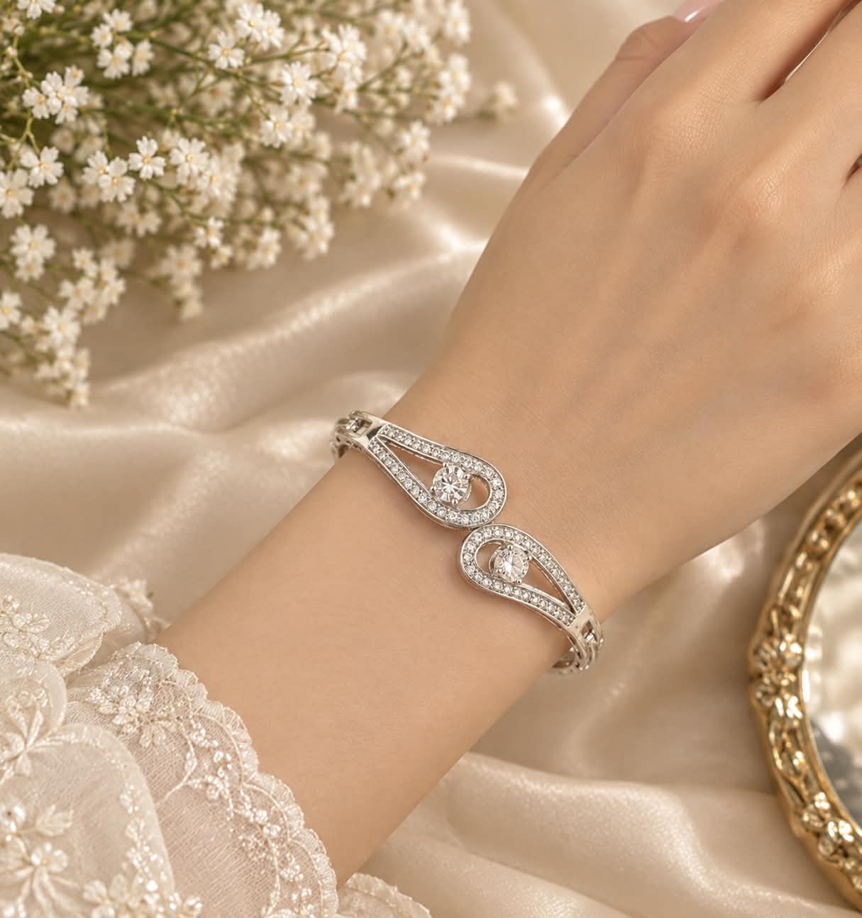 CRYSTAL TEARDROP CUFF BRACELET